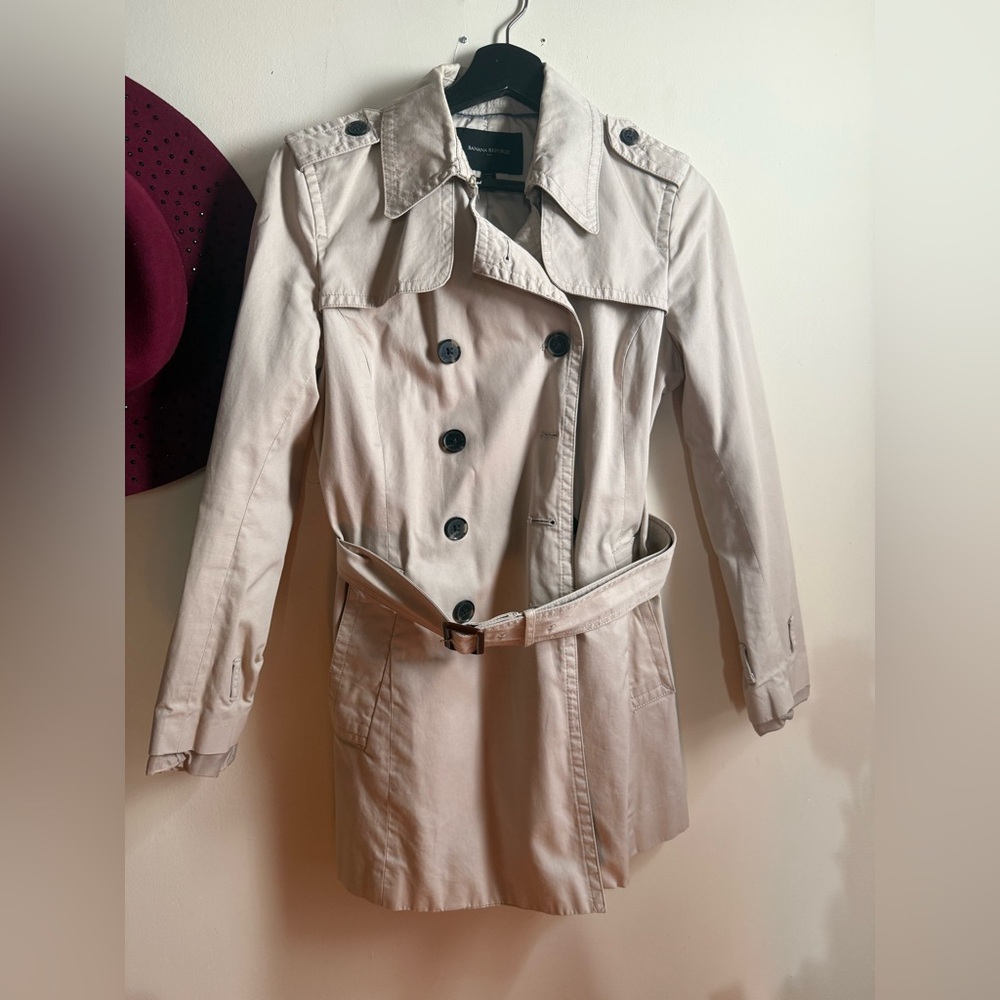 Banana Republic Light Tan Trench Coat